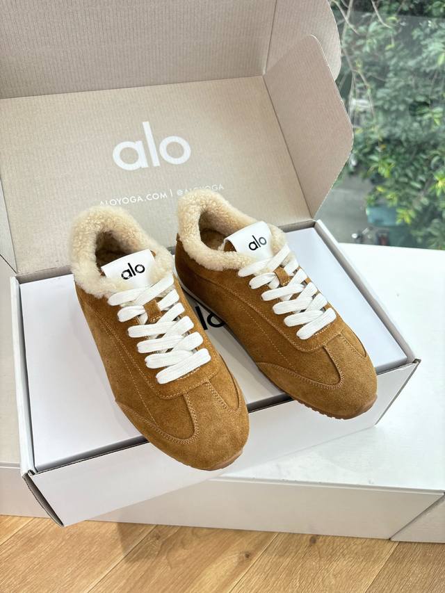 G178Aio2025秋冬新款所见即所得博肯羊毛拖鞋 显可爱和时髦，拉长腿一绝，出奇的暖和真的是让我无法自拔真太可爱了～ 毛茸茸的羊毛是选用欧洲进口A级羊毛 鞋