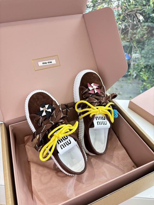有量有价G049所见即所得顶级品质小风车内里Miumiu25秋冬新款厚底饼干鞋小白鞋 简约造型，超轻原版开模鞋底，脚感妥妥满分 好穿好搭，增高6Cm 鞋面：进口