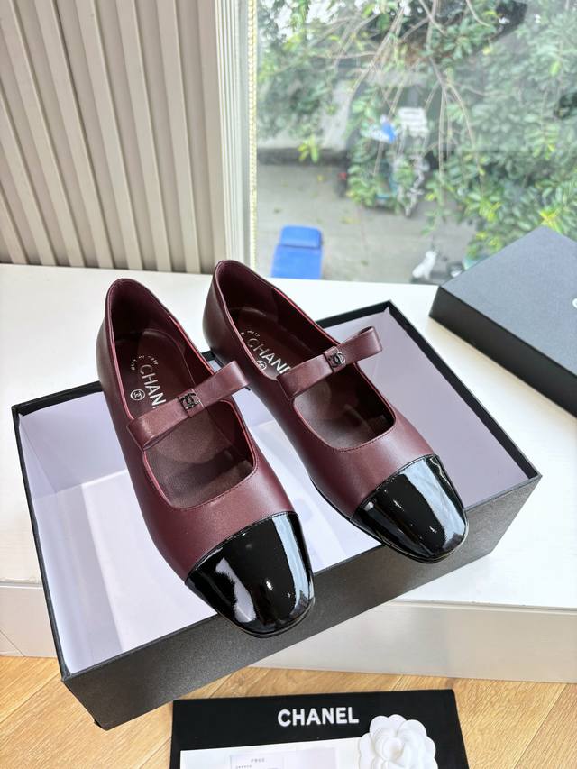 G391所见即所得代购级Chane*25S小香奈儿早春爆品编织玛丽珍包头单鞋 妥妥的自留款！！比经典款Slingback舒服太多啦！每个颜色上脚都很显白 的显白
