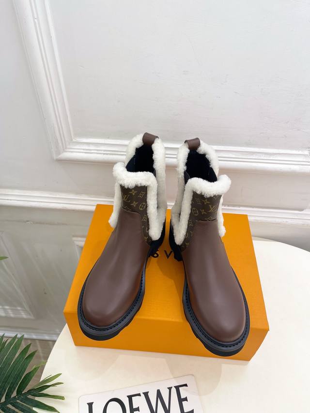 Lv 路易威登 25 2025秋冬新品 顶级版本 专柜主打最新款Lv Beaubourg羊毛边切尔西短靴 硬货上新 Bs代购级别！高级感十足！国内外博主刷爆的一