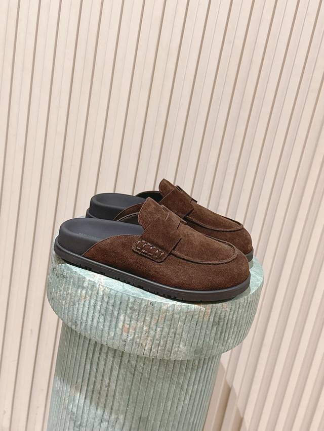 顶级版本：情侣款女款 男款10:Herme* 爱马仕 25Ss 博肯半拖 潮流穿搭必入勃肯半拖 H经典装饰完全是我的菜 仿佛是有一种魔力 越看越好看 极约复古的