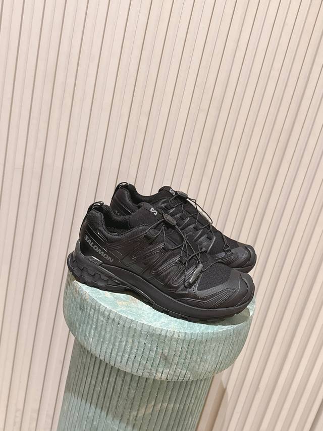 顶级版本： :Salomon萨洛蒙Xa pro 3D V9 Gtx徒步鞋 户外运动鞋 萨洛蒙Xa pro 3D V9 Gtx徒步鞋，Gore-Tex防水面料，雨