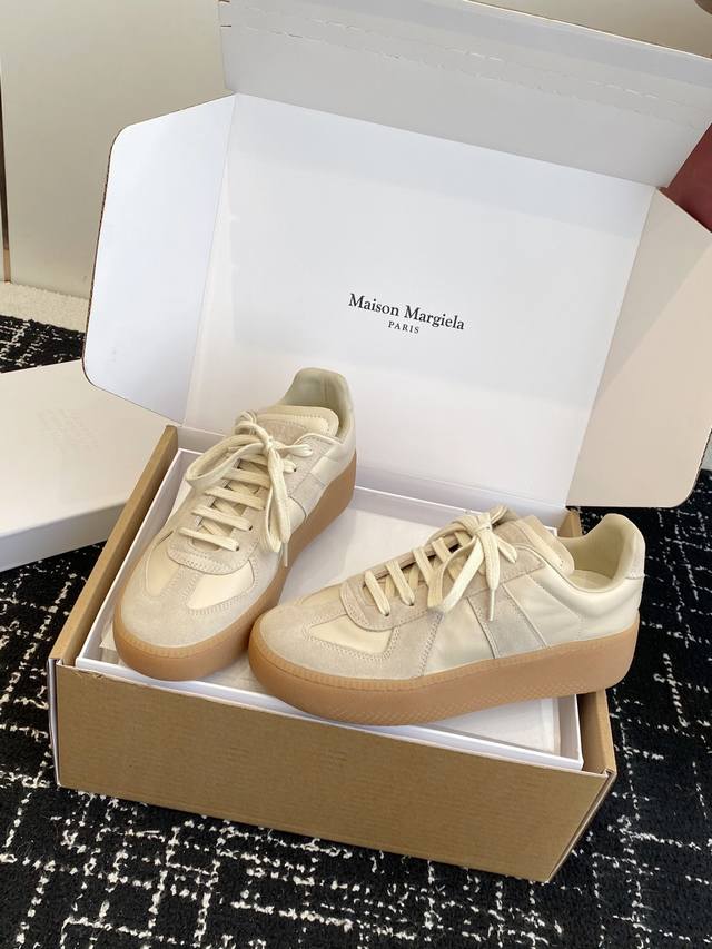 东莞代购级 官网同步盒包装 Maisonmargiela Mm6 马吉拉 厚底 德训鞋 休闲 运动鞋 原版购入开发 做货 鬼才设计师品牌，一个轻奢品牌 这一款德