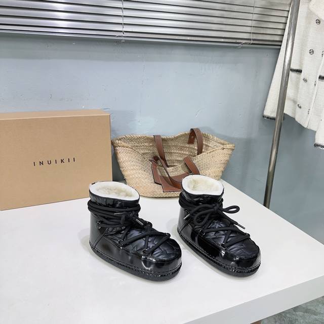 高品质出厂 小众潮牌Inuikil2Ss秋冬专柜最新休闲时装松糕厚底羊毛雪地靴系带短靴！独家款顶级货！强烈推荐！时尚百搭又保暖的一款靴子！而且不容易撞款哦！今冬