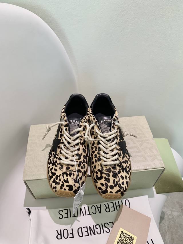 Ggdb Golden Goos* 25Ss马拉松系列暴走鞋 Marathon Speed-70年代美式田径风以简约线条勾勒速度美学，轻薄鞋款突破传统束缚。尼龙