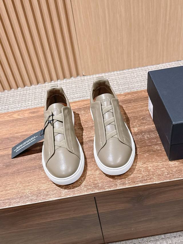 莞产 # 杰尼亚 Zegna Xxx系列 14Milmil14 羊毛 Triple Stitch休闲鞋 这款时尚可持续 Triple Stitch 运动球鞋灵活