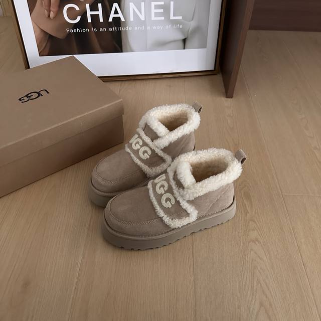 刺绣Logo Ugg短靴三色 内里皮毛一体 超轻便好穿脱 Size：35-40