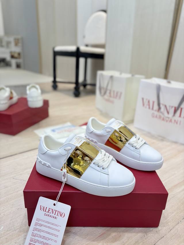 工厂p价 顶级系列 Valentino华伦天奴Garavani Open Disco 铆钉 厚底 休闲 运动鞋 小白鞋 原版购入开发 做货 V家经典系列 柳钉小