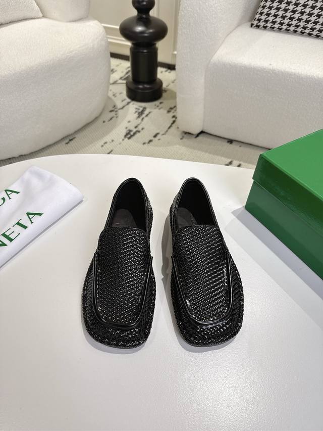 出厂 男破+50Bv Daddy Loafer 乐福鞋 3毫米级系列 3毫米级 编织单鞋 真皮手工编织 编织 这款经典款 简直Bv最新天花板啦 双色彩色百搭 纯