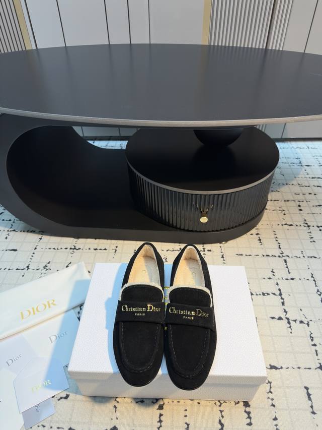 Dior 迪奥 25 2025秋冬新品 顶级版本 专柜主打新款 Dioralps Dior Boy 字母扣羊毛乐福鞋 硬货上新 Bs代购级别！高级感十足！国内外