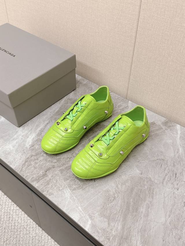 Balenciaga巴黎世家最新款棒球鞋 薄底鞋 休闲鞋 超多明星时尚博主种草 原版购入开发做货 超火的薄底设计 巴黎家最新隐藏款网球鞋柔软油蜡小牛皮配搭经典双