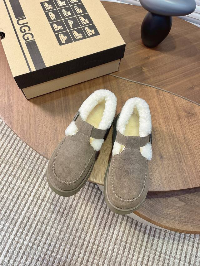 新款 豆豆低帮 冬天超级好穿保暖的毛毛全包头 里面的毛毛软软的 很舒服、又特别保暖 轻便又特别好穿 毛绒绒的 样子特别可爱 鞋面牛反绒！ 内里鞋垫：进口纯羊毛