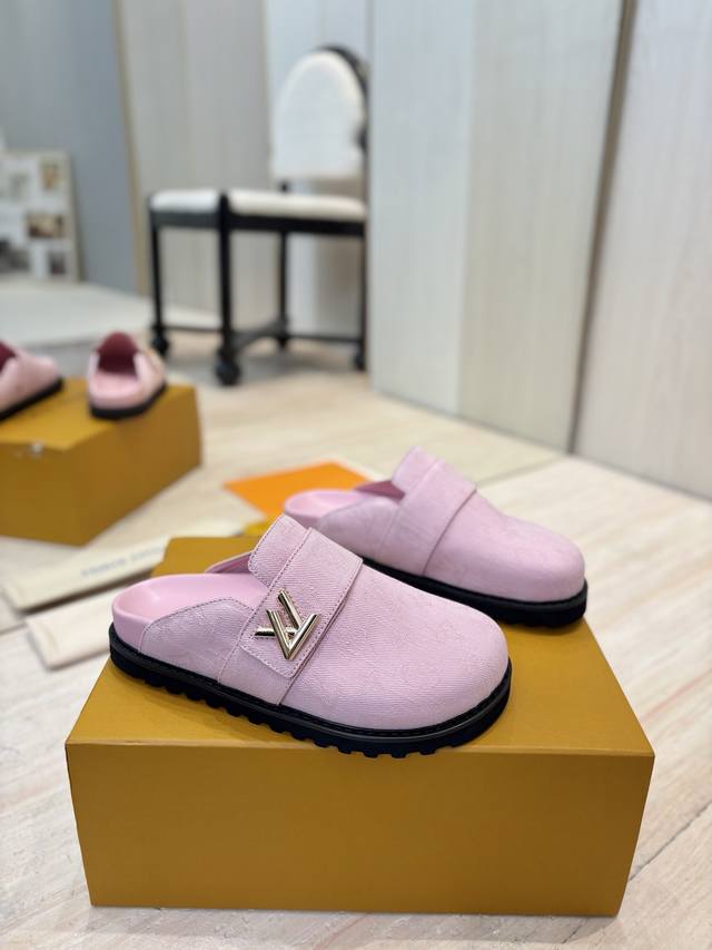 出厂价pp： 男10 顶级版本 Louis Vuitton路易威登 Lv包头拖鞋驴牌 2025春夏最新爆款系列 情侣款老花凉拖 高级慵懒风，百看不厌款、时尚度拉