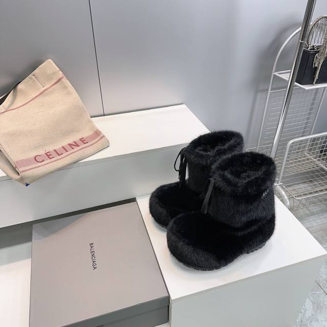 高品质出厂高靴 ！顶级品质Balenciaga巴黎世家25Ss秋冬新款雪地靴滑雪系列厚底貂毛保暖毛毛大头靴！ Skiwear最新款阿拉斯加雪地靴 原版购入开发！