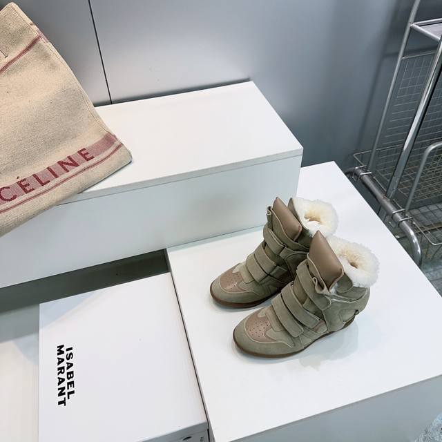 高品质出厂 ！顶级品质 Isabel Marant 伊莎贝尔2025Ss秋冬新款经典内增高魔术贴高帮保暖羊羔毛休闲鞋小短靴毛毛内里雪地靴！ 超级有高级感上脚超好