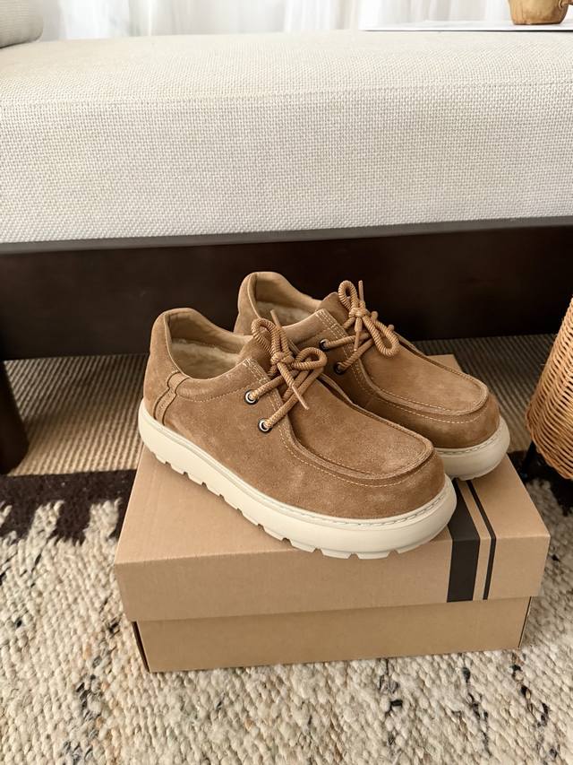 2316-1 羊毛系带一脚蹬男鞋 上脚非常百搭高级 内里真羊毛 私模防滑大底 鞋后跟垫脚软糯舒适 送老公 送爸爸都Ok 高端大气 三色入 Size：39 44