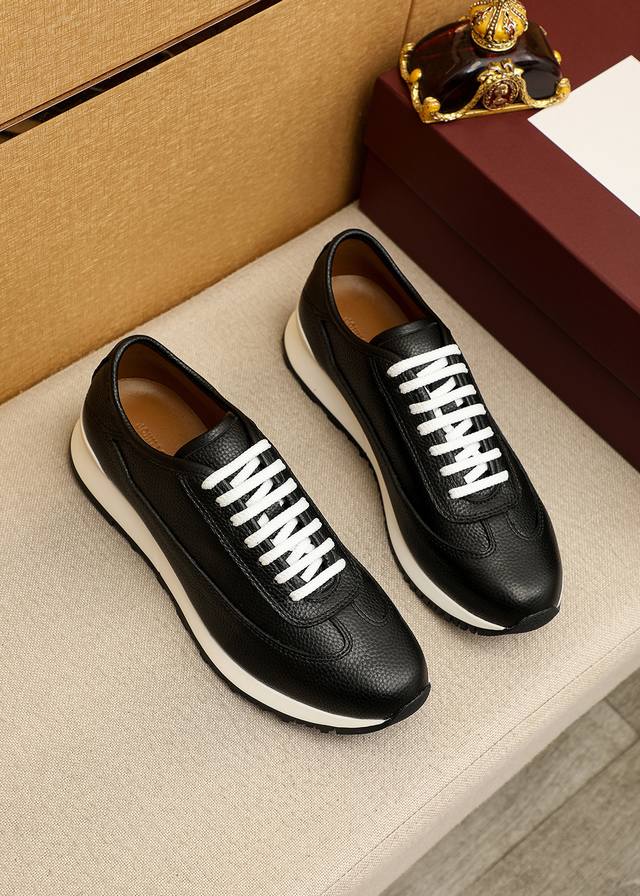 商品商标：爱马仕旗下品牌- John Lobb-约翰 洛布 码数：38-44 45.46.47订做 偏大一码 外单码 商品材料：优质荔纹牛皮鞋面 牛皮内里 原版