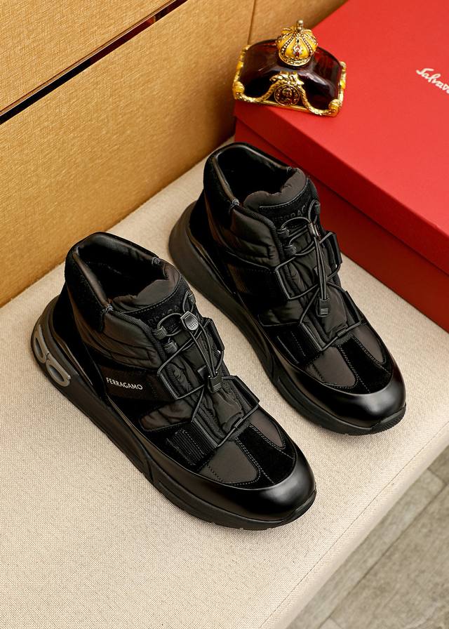 商品商标：Ferragamo 菲拉格慕 高帮休闲鞋 正码码数: 38-44 45.46定做 商品材料：精选 磨砂牛皮拼接布鞋面 牛皮内里 原版大底 颜色：5色可