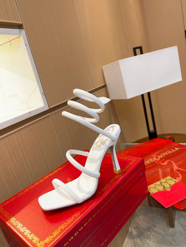 Rene Caovilla芮妮 乔薇拉 最新Rc高版本 春夏Cleo爆红系列，魅惑华丽的顶级硬货，形加宽半圆设计 方头楦形 小方跟设计 丝绸光面 绝美 全球断货