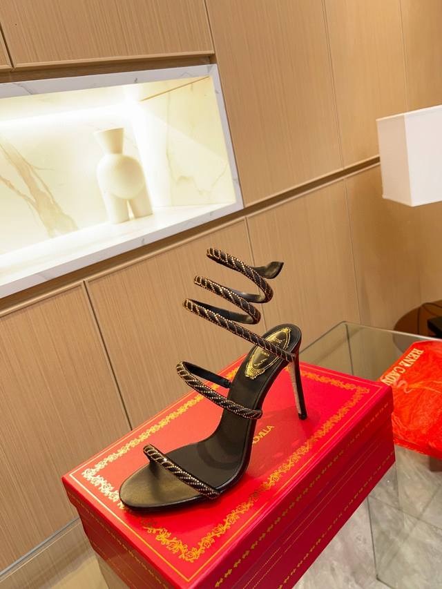 Rene Caovilla芮妮 乔薇拉 Rc 蛇型缠绕爆红仙女凉鞋系列，魅惑华丽的顶级硬货 Rene Caovilla 品牌经典来袭 全新演绎Cleo经典设计