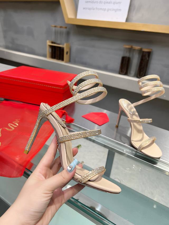 Rene Caovilla芮妮 乔薇拉 Rc 蛇型缠绕爆红仙女凉鞋系列，魅惑华丽的顶级硬货 Rene Caovilla 品牌经典来袭 全新演绎Cleo经典设计