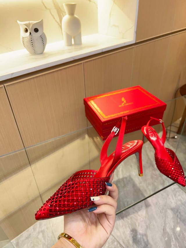 皮底 Rene Caovilla芮妮 乔薇拉 优雅 精致的Fiona高跟鞋，浪漫绝美的宝石镂空尖头女士露跟婚鞋后空鞋 几何线条的设计 非常勾勒迷人曲线 显瘦显瘦