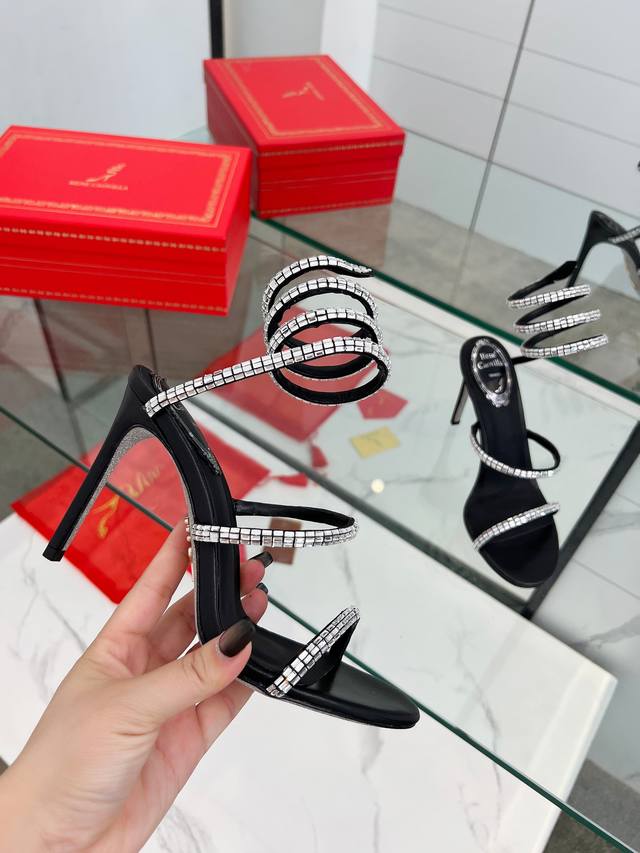 顶级版本 Rene Caovilla芮妮 乔薇拉 Rc 蛇型缠绕爆红仙女凉鞋系列，魅惑华丽的顶级硬货 Rc家鞋子的颜值永远在线 ♀ *Rene Caovilla