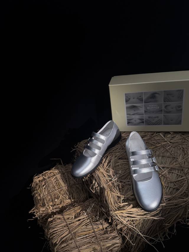 2025秋冬新款 小众潮品Tokyo Bopper搭扣玛丽珍鞋！小红书种草款～东京代购超火二色工厂p首发 原版1:1定制反复调试 面料：原版环保牛皮 漆皮 内里