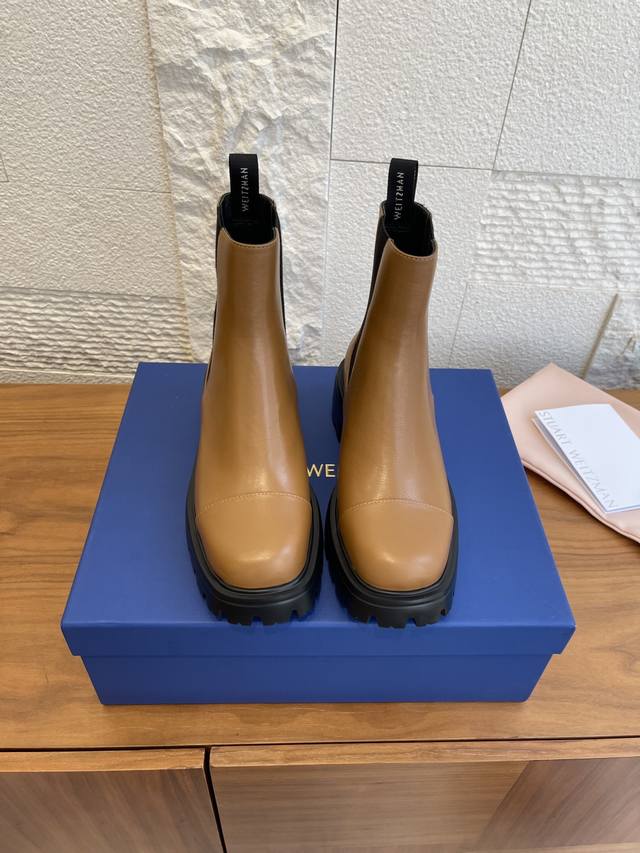 顶级版本: 莞货 Stuart Weitzman 25秋冬新品 Nolita Chelsea 厚底 短靴 烟筒靴 Sw这款Nolita Chelsea Boot