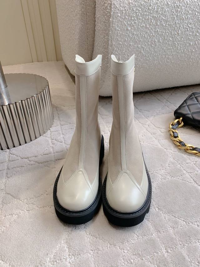 出厂价p Chane*新款厚底短靴 经典简约百搭款 鞋面原版牛皮 内里垫脚羊皮 意大利真皮大底 尺码35-39 40 41定做