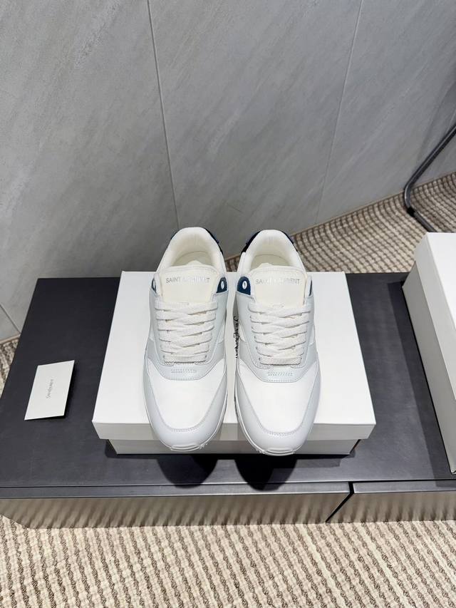 出厂:男款 独家顶级版本 Ysl Saint Laurent圣罗兰秋季最新休闲系列 男款拼色休闲鞋 圣罗兰 Sl61 ，原版购入 一比一复刻 ，新鲜血液注入加休