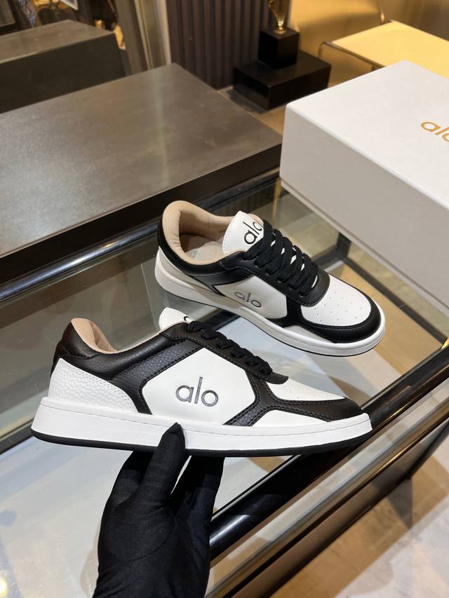 超舒适~智秀同款运动鞋女真皮软底厚底休闲四季百搭内增高小白鞋 面料:原版皮 鞋底：橡胶大底 内里：毛巾里 码数:女款35-41 出厂价pp：￥