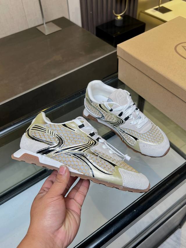 上新Ash 款号 春季新款Kasar真皮运动休闲鞋女平底百搭舒适轻便板鞋 面料:牛剖层革 鞋底：橡胶+发泡组合大底 内里：猪皮 码数:35-40 40定制 出厂