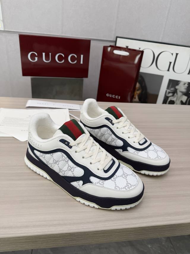 出厂价pp： 男+10 官网同步新色 女款35-40 男款39-45