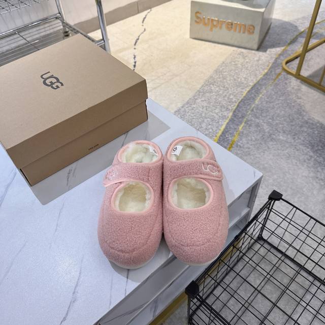 油鸡2025最火爆Ugg羊毛玛丽珍 羊毛亲肤柔软保暖冬季必备款，质感超棒，富有时尚元素，贵气感十足穿上总能展现女性时尚潮流 鞋面：纯羊毛 内里垫脚：澳洲美利奴纯