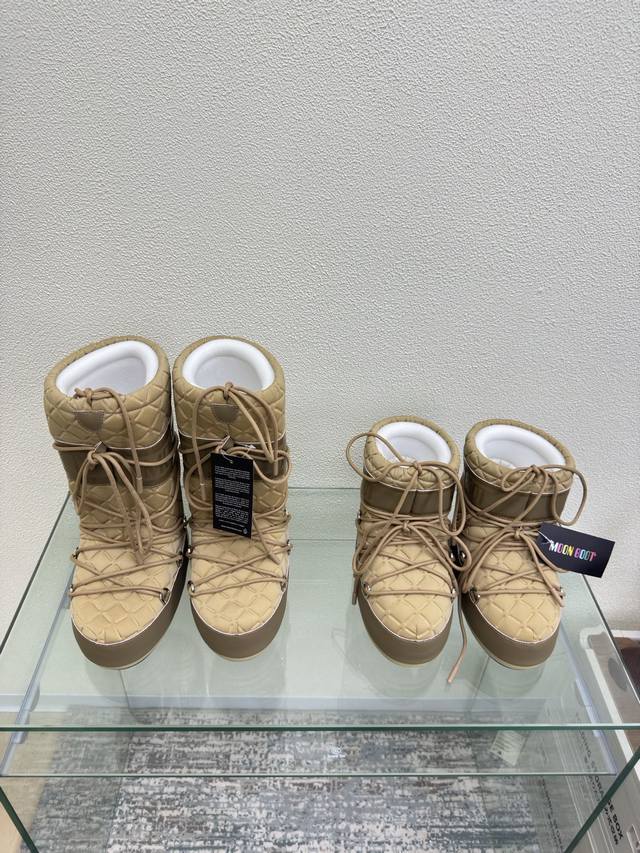 高靴 Moon Boot 月亮靴 压菱格款 厂价p 杏色 王鹤棣虞书欣也在穿的单品 是谁在秋天就开始期待滑雪了 解锁王鹤棣虞书欣等 一众明星都在穿的滑雪必入单品