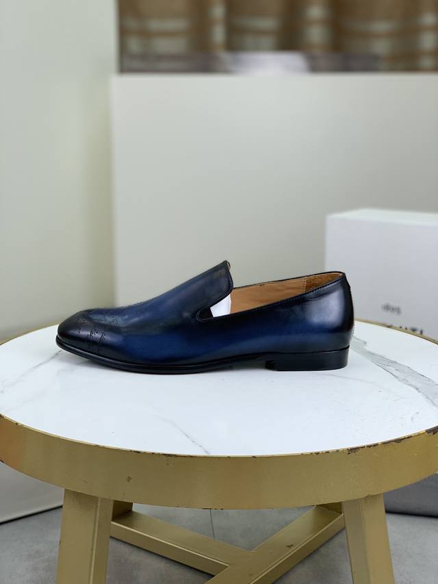 工厂p价p Berluti 布鲁提高端真皮大底正装皮鞋，采用进口牛皮鞋面 柔软有型，手工改色工艺，低调奢华气质，舒适透气版型，小牛皮真皮垫脚 进口真皮大底，彰显