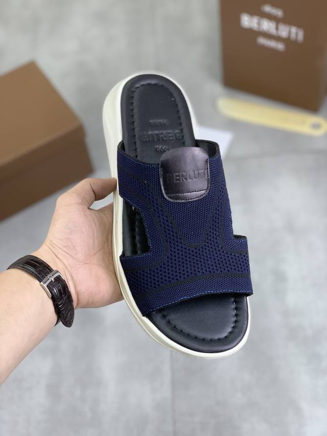 出厂价pp 飞织面 Ber*布鲁提意大利奢品，高端男士拖鞋，鞋面选用进口飞织，纯手工制作，意大利牛皮真皮大底、奢侈用料进口胎牛内里低调与奢华与一体 码数：40-