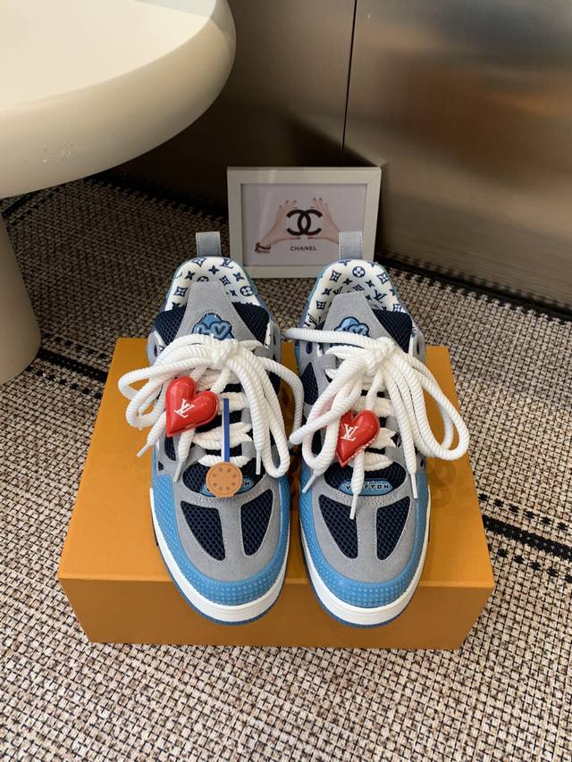 Louis Vuiton路易威登 Lv Skate系列面包鞋滑板鞋 运动鞋 配饰60 Lv Skate从 年开始延续The View专业滑板鞋款，这种风格延续了
