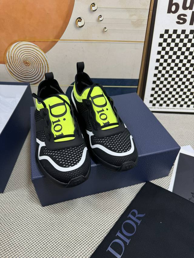 代购品质Dior 迪奥 新款摩登 明星同款厚底系带男士休闲跑鞋 立体字母Logo夜光拼色老爹鞋 市面顶级高端版本 面料:进口定制丝绸牛皮拼接网眼织物 内里:环保
