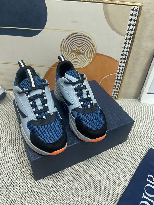 顶级版本 Dior Homme Sneaker B22 情侣款老爹鞋 火爆Ing的 采用针织面3M反光面皮革面，混搭撞色面料设计，Md组合轻质耐磨大底 鞋舌 侧