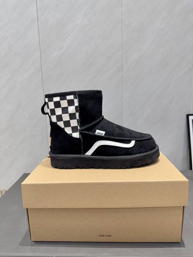 出厂: 独家顶级版本 王炸 Ugg Vans万斯联名限量版雪地靴系列 联名厚底雪地靴 限量款系列，一款不会撞衫的雪地靴、简约的联名撞色设计轻便的大底、鞋面采用定