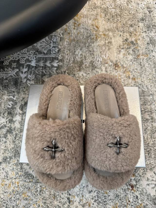 新款发售 ★面料 人造毛 内里 牛皮 鞋底 橡胶底 优雅风格 创造不一样的感觉 跟高 5 Cm 简约气质款式！ 市场顶级 Show Bdetails ⊿：Siz