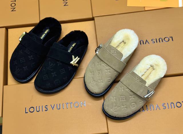 最新款情侣款 毛鞋 路易威登Lv Louis Vuott On Fw24 New Arrival～秋冬最新款毛毛鞋～电绣工艺 这双毛拖也是好好看！皮质的就是非常