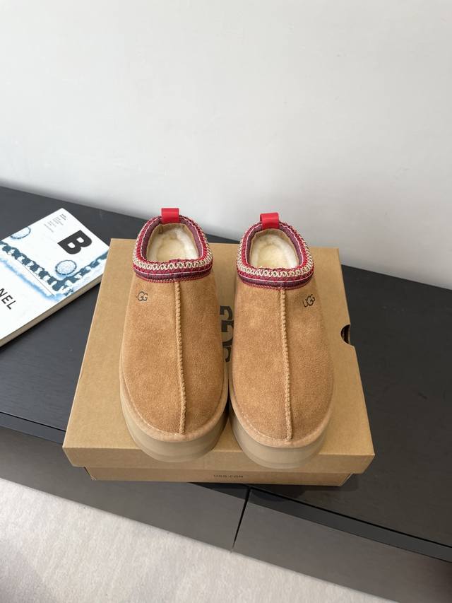 工厂p价p Ugg 厚底民族风雪地靴 皮毛一体 厚底松糕增高百搭款 秋冬季必备款 无论什么裤子裙子都能驾驭 上脚非常舒适好看 面料原版定制羊猄 内里原版定制羊毛