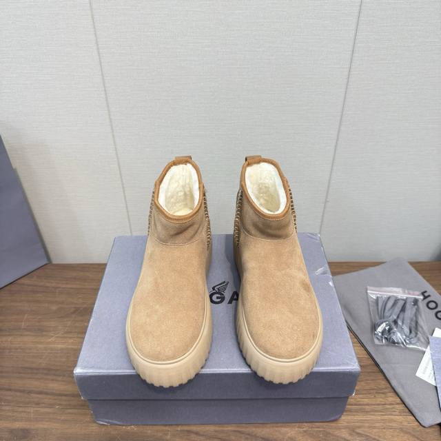 Hogan霍根2025秋冬款厚底 棉靴雪地靴 羊毛保暖 高版本 这款由吴磊倾情代言 专柜同款 未来主义 奢潮款 全新Lnteractive Cube系列 进口意