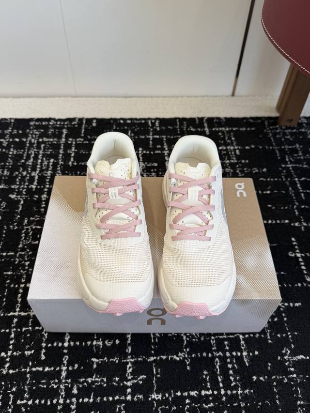 代购级 On 昂跑 Cloudultra 3 秋款新品更新 长距离越野跑步鞋 时尚潮流百搭减震跑鞋 超轻鞋底 镂空透气网面材质 男女情侣款 Size：36 37