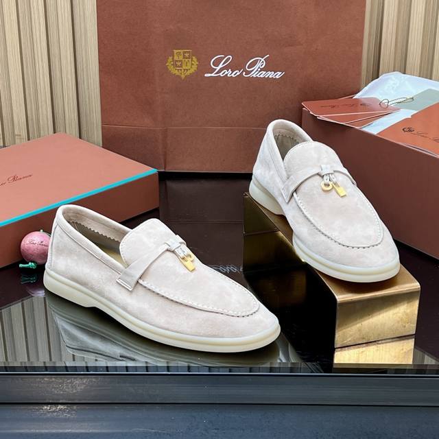 代购品质 配飞机盒 Loro pⅰAna 早春最新款乐福鞋吊坠经典系列 代工厂p莞货 一一一一一一一一一 意大利高级品牌Loro piana 是意大利顶级奢侈品