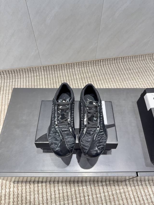 出厂： 独家顶级版本 puma彪马 25Vs秋冬最新爆款休闲系列 拼色运动休闲鞋 彪马puma Speedca 'whisper Of pink Chamomi