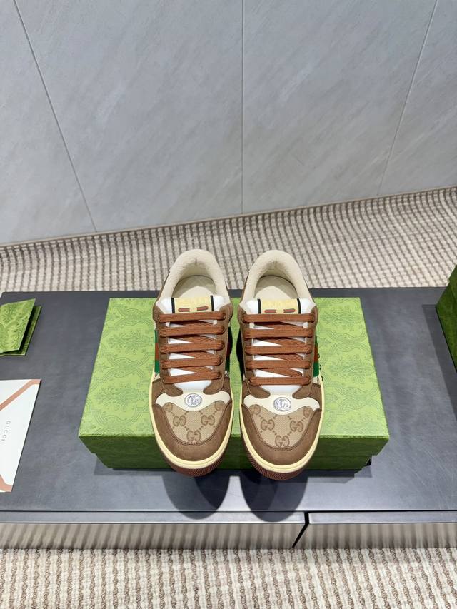 出厂：情侣 独家顶级版本 情侣拼色小脏鞋 G家古驰小脏鞋全系列升级 长期做货 Gg古奇系列做旧休闲小脏鞋走秀款 Zp开发纯原版本 金属双G水晶圆柱形标 Gucc